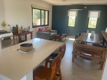 Casa en venta - 3 Dormitorios 2 Baños - Cochera - 160mts2 - San Miguel del Monte
