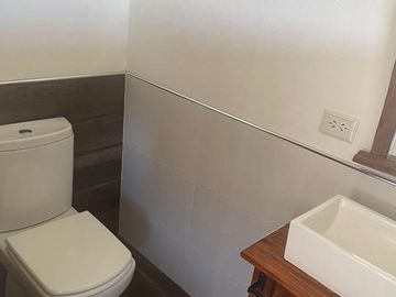 Casa en venta - 3 Dormitorios 2 Baños - Cochera - 160mts2 - San Miguel del Monte