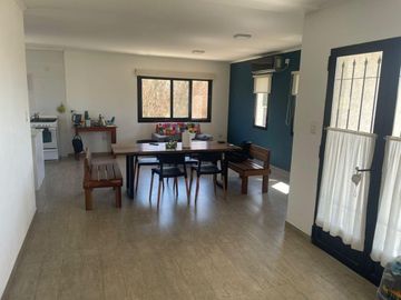 Casa en venta - 3 Dormitorios 2 Baños - Cochera - 160mts2 - San Miguel del Monte