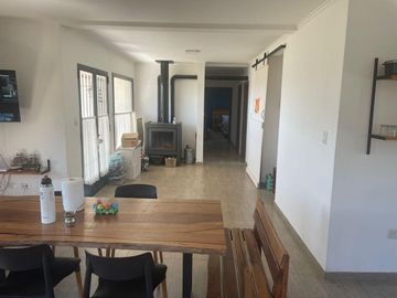 Casa en venta - 3 Dormitorios 2 Baños - Cochera - 160mts2 - San Miguel del Monte