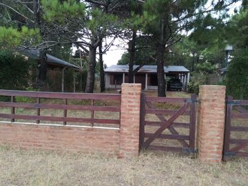 Casa en venta - 3 Dormitorios 1 Baño - Cochera - 500Mts2 - Nueva Atlantis
