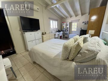 Casa en Venta en Montecarlo, Pilar