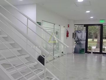 Galpón en  alquiler en Pilar