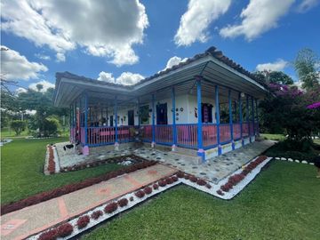 Se Vende Hermosa Finca Turística En Montenegro Quindio