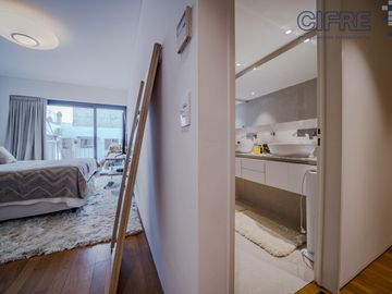Espectacular semipiso de 4 ambientes, 3 cocheras, al frente  balcón aterrazado TORRE AZCUY