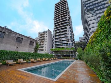 Espectacular semipiso de 4 ambientes, 3 cocheras, al frente  balcón aterrazado TORRE AZCUY