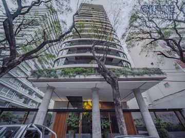 Espectacular semipiso de 4 ambientes, 3 cocheras, al frente  balcón aterrazado TORRE AZCUY