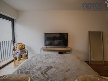 Espectacular semipiso de 4 ambientes, 3 cocheras, al frente  balcón aterrazado TORRE AZCUY