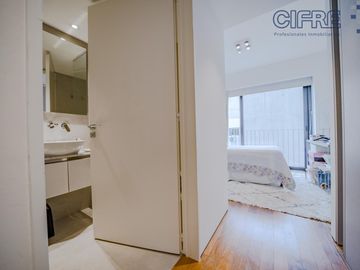 Espectacular semipiso de 4 ambientes, 3 cocheras, al frente  balcón aterrazado TORRE AZCUY