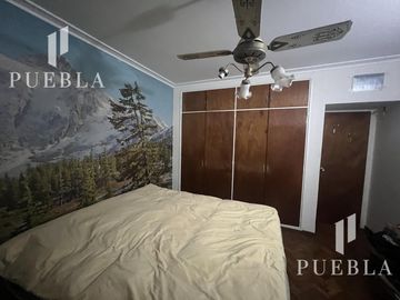 VENTA CASA 5 AMBIENTES EN  BANFIELD CON COCHERAS JARDIN Y QUINCHO