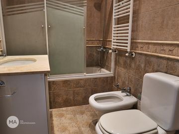 Casa 4 dormitorios con pileta - Funes Hills Cadaques - Funes | Venta
