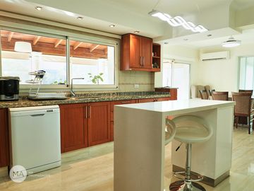 Casa 4 dormitorios con pileta - Funes Hills Cadaques - Funes | Venta