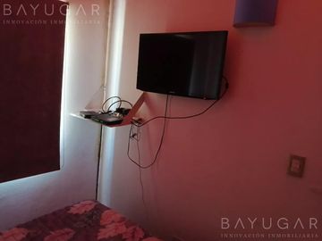 Venta / Casa Amoblada con Pileta / Permuta / Apto Crédito / De Vicenzo Grande
