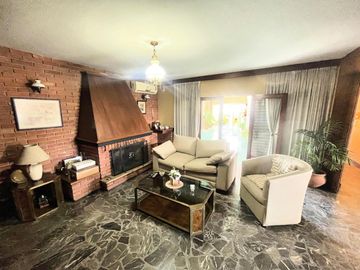 Venta casa en primer piso   quincho completo con pileta en terraza APTO CRÉDITO en zona Sur