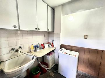 Venta casa en primer piso   quincho completo con pileta en terraza APTO CRÉDITO en zona Sur