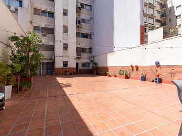 Departamento de 3 dormitorios a la venta en San Luis 433.