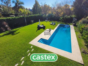 Casa en  venta con renta en Pilar Privado
