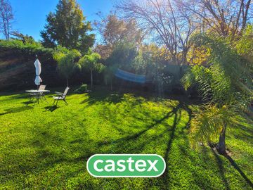 Casa en  venta con renta en Pilar Privado