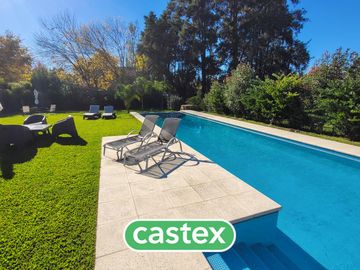 Casa en  venta con renta en Pilar Privado