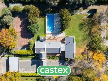 Casa en  venta con renta en Pilar Privado