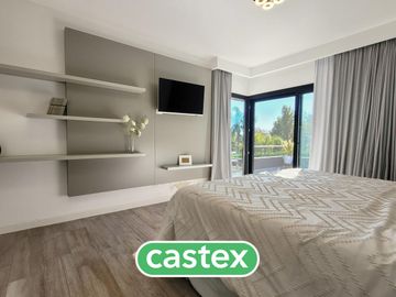 Casa en  venta con renta en Pilar Privado