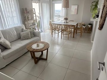 Departamento en Lomas de Zamora, 3 ambientes con balcon terraza, baulera y cochera!