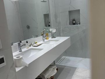 Departamento en venta - 4 Dormitorios 2 Baños - 165Mts2 - Retiro