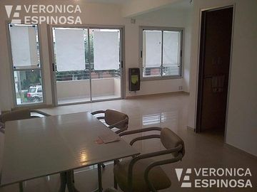 Departamento en venta de un ambiente y medio, Morón.