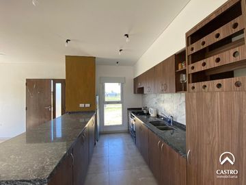 Casa en Solares del Valle, Villa de Merlo.