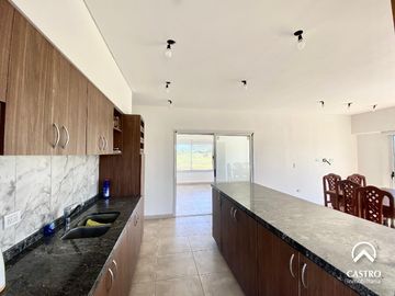 Casa en Solares del Valle, Villa de Merlo.