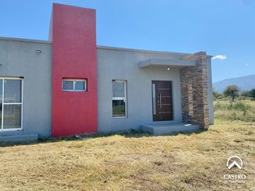 Casa en Solares del Valle, Villa de Merlo.
