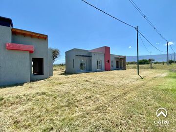 Casa en Solares del Valle, Villa de Merlo.