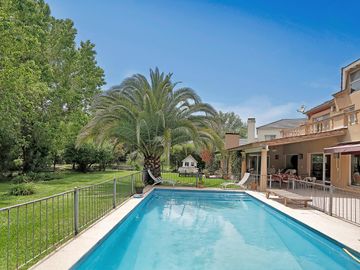 Casa en venta en Ayres del Pilar, La Rural