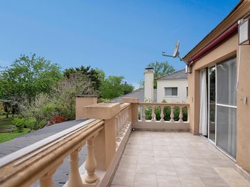 Casa en venta en Ayres del Pilar, La Rural