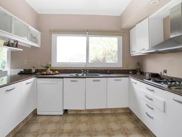 Casa en venta en Ayres del Pilar, La Rural