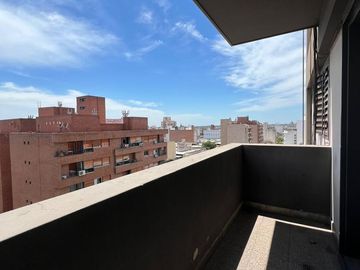 OPORTUNIDAD!!! - Dpto en VENTA: 2 Dormitorios - Balcón con gran vista