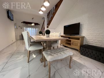 Venta casa 4 ambientes con galería, quincho y piscina en Sarandí