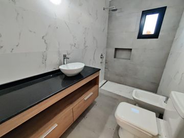 Casa en Santa Elisa Pilar del Este