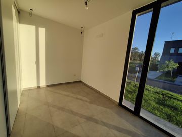 Casa en Santa Elisa Pilar del Este