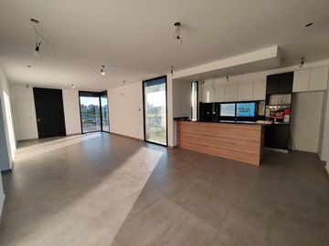 Casa en Santa Elisa Pilar del Este