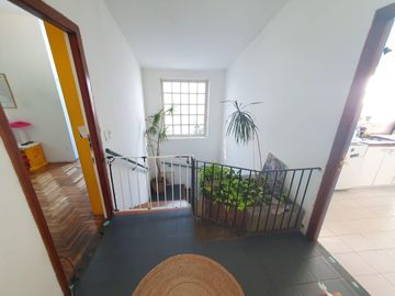 ESPECTACULAR PH 2 PLANTAS BALCÓN TERRAZA EN OLIVOS/ZONA QUINTA PRESIDENCIAL-CALLE CORTADA CON ROTONDA-POSIBILIDAD DE OBTENER 3 UNIDADES.