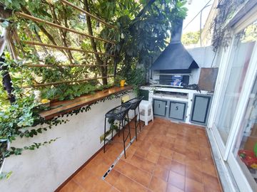 ESPECTACULAR PH 2 PLANTAS BALCÓN TERRAZA EN OLIVOS/ZONA QUINTA PRESIDENCIAL-CALLE CORTADA CON ROTONDA-POSIBILIDAD DE OBTENER 3 UNIDADES.