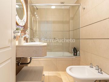 Venta departamento 2 ambientes con balcon y parrilla en Ramos Mejia.
