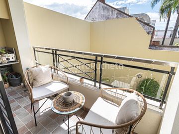 Venta departamento 2 ambientes con balcon y parrilla en Ramos Mejia.