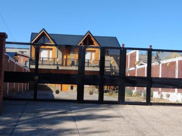 Dúplex en venta - 2 Dormitorios 2 Baños - 320Mts2 - San Martín de Los Andes