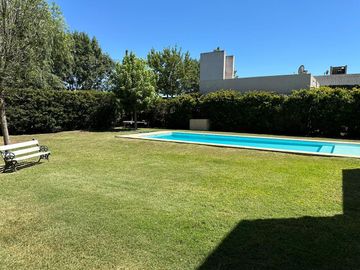 Casa en venta en Roldán