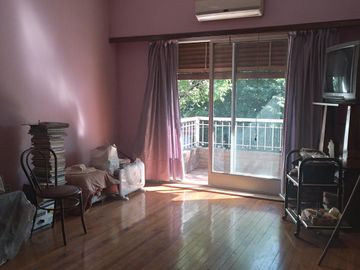 CASA EN  FLORESTA