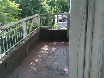 CASA EN  FLORESTA
