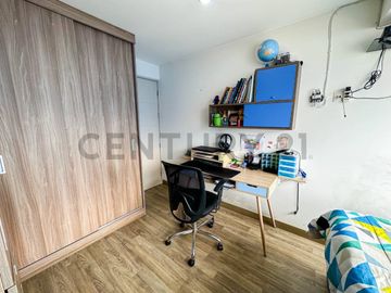 VENTA DE DEPARTAMENTO DUPLEX CON VISTA EXTERNA, EN MIRAFLORES