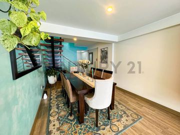 VENTA DE DEPARTAMENTO DUPLEX CON VISTA EXTERNA, EN MIRAFLORES